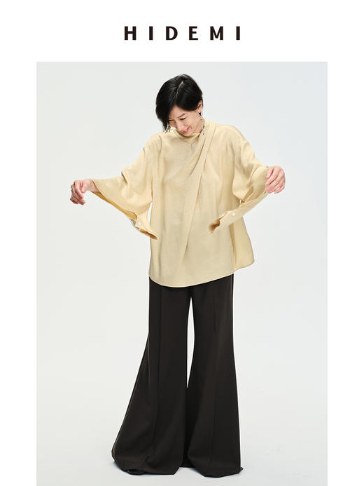 HIDEMI 香槟波纹醋酸镂空灯笼袖设计感堆叠领上衣 商品图5