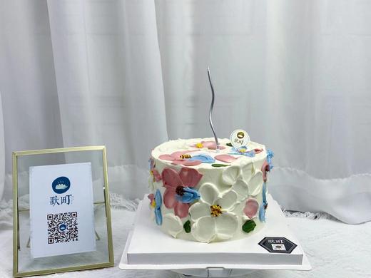 点缀花形抹面蛋糕 商品图0