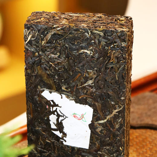 【普洱银奖】鑫蕊达 冰岛金砖 普洱古树生茶 珍藏品 500g/砖 礼盒装 商品图3