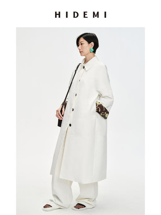 HIDEMI 白色极简设计感印花翻袖廓形风衣 商品图3