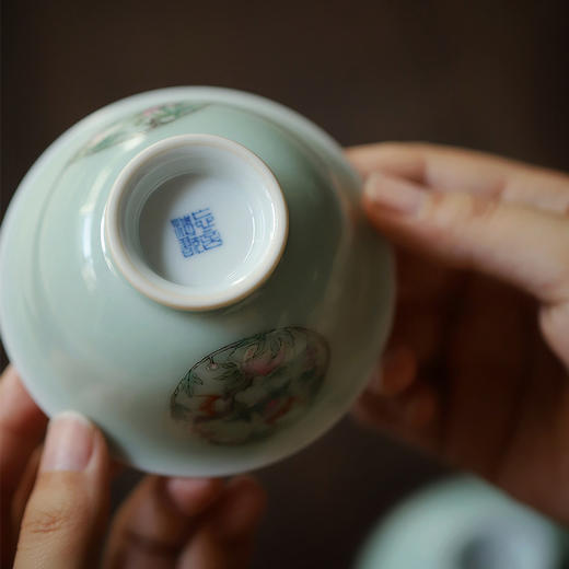 景德镇忘言造物 林卧桃实茶碗粉彩单色釉手绘手工陶瓷盖碗100ml 商品图3