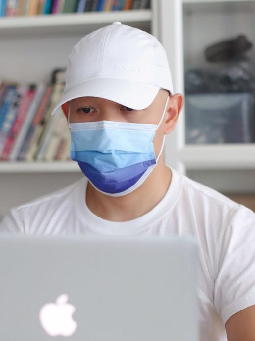 水刺布渐变系列 · 成人一次性三层级防护口罩（熔喷过滤层，防菌防尘） 商品图1