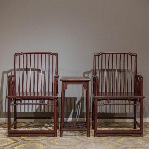 二十世纪 紫檀梳背椅成套（两椅一几） 商品图0