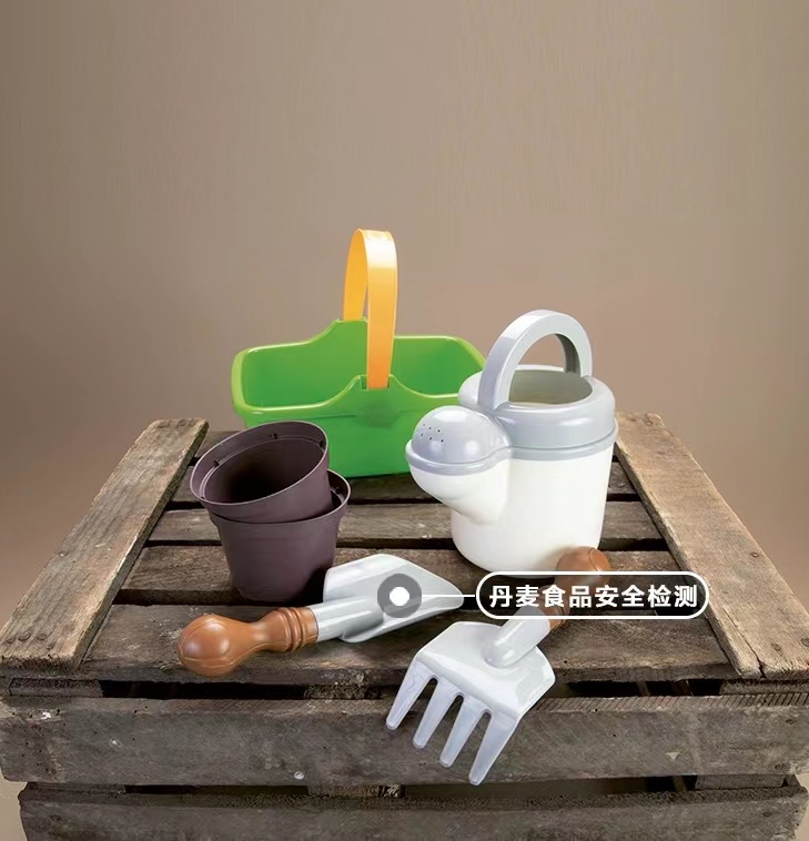 丹麦dantoy正版高端玩绿色小院种植套装玩具+经典烘焙组合-12pcs+汽车沙滩玩具6件套装无毒环玩具