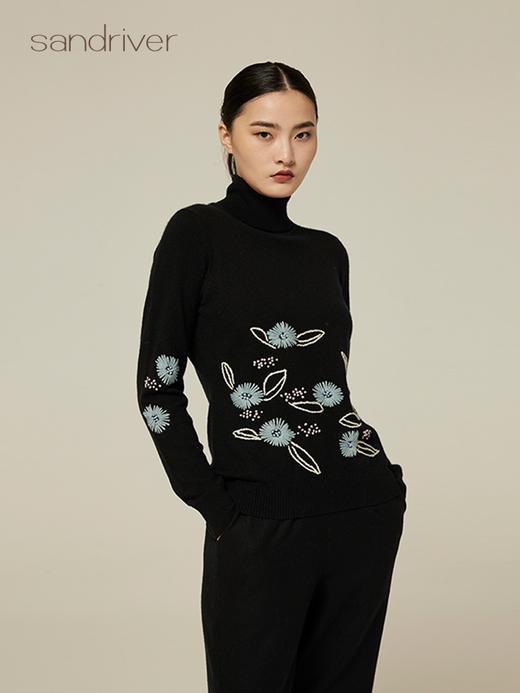 双翻领羊绒刺绣女套衫 SJF94W370C 商品图2