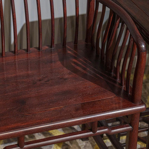 二十世纪 紫檀梳背椅成套（两椅一几） 商品图2