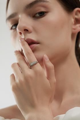 SOL DE VERANO Golden Ring  金色极简戒指