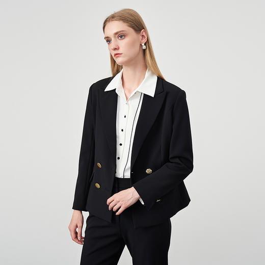 EITIE爱特爱秋冬新款修身显瘦女士西装双排扣商务短外套6703412 商品图2