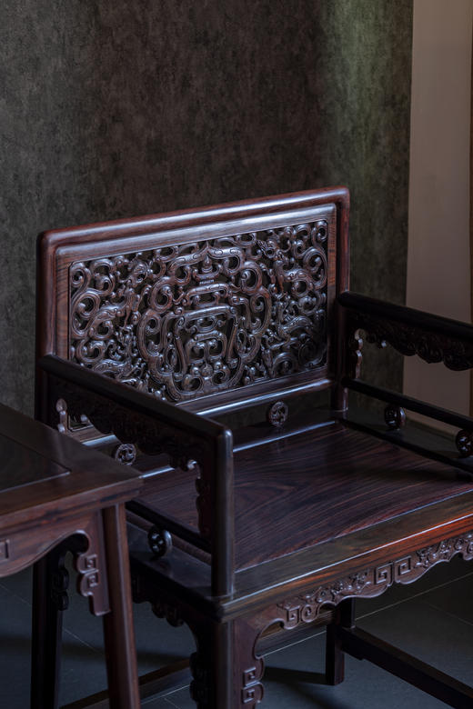 红桥红  家具严选  大红酸枝（交趾黄檀）【螭龙纹 玫瑰椅 三件套】 商品图5
