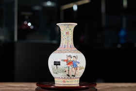 粉彩青年试验田珐口天球瓶