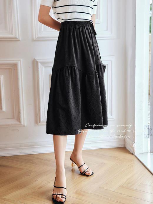 OLrain法式高级穿搭黑色半身裙女夏季2022新款高腰显瘦提花肌理裙 商品图2