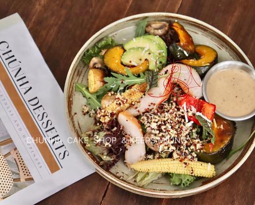 | 烤南瓜鸡肉藜麦沙拉 | 商品图0