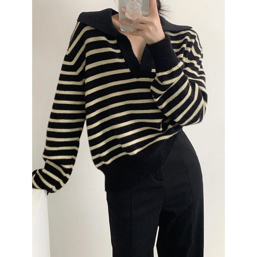 【限时折扣】韩版V领条纹撞色针织衫（米白色/黑色）均码 商品图4