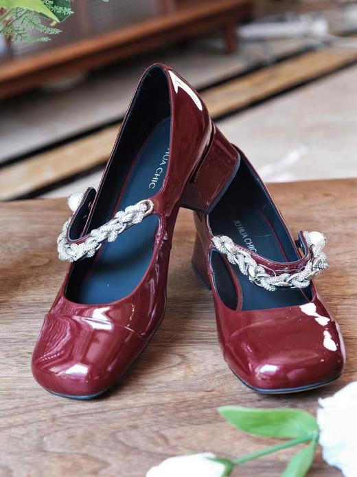 skp奢品牌代工厂定制——不磨脚的超软漆皮玛丽珍方跟鞋！超显瘦包脚！超软头层胎牛漆 柔软羊皮里 鞋跟包面皮！北京SKP商场线下款跟单 某明星同款车厘子色/黑金配色 4CM粗跟行走不累脚 精致复古方头 商品图3