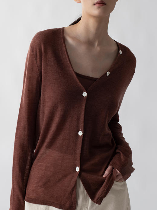 322工房薄如蝉翼丝光羊毛开衫2022年秋冬新款V领长袖针织外套上衣 商品图3