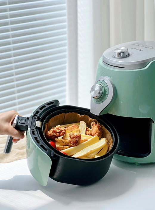 空气炸锅烤纸  原料40g加厚原生木浆  通过国家食品安全标准 100枚/盒*2盒 商品图1