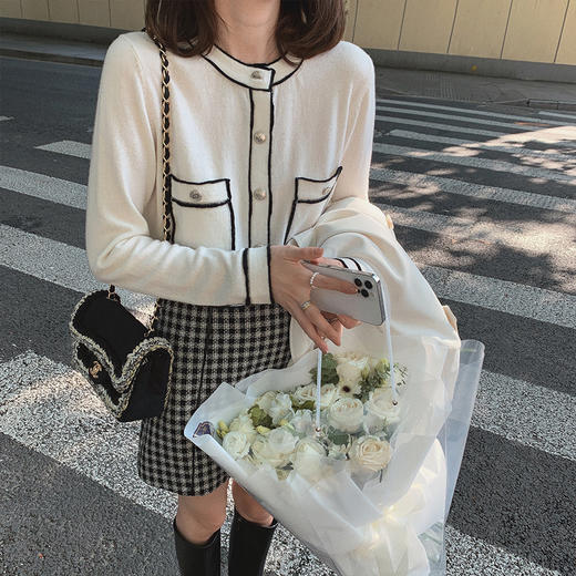 金蘑菇菇【Jennifer珍妮弗套装】精致少女感羊毛开衫短裙套装 商品图3