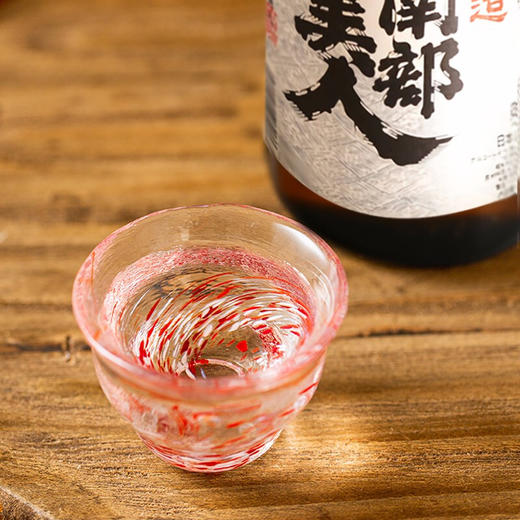 日本南部美人特别纯米清酒1.8L/220029 清澈透明口感圆润又丰满 商品图1