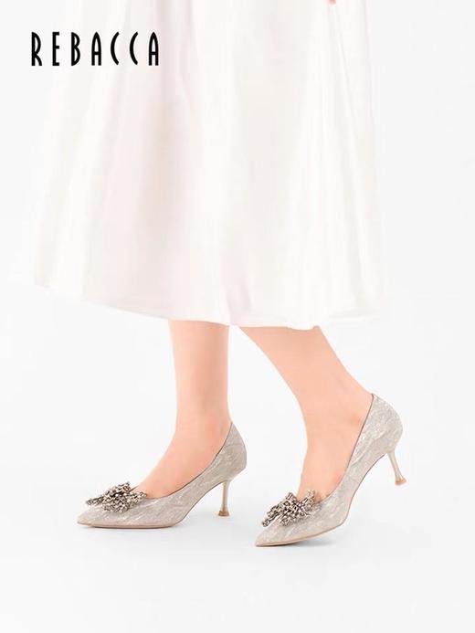 2楼瑞贝卡蝴蝶结气质结婚尖头细跟秋款女鞋25XQ0605 商品图3