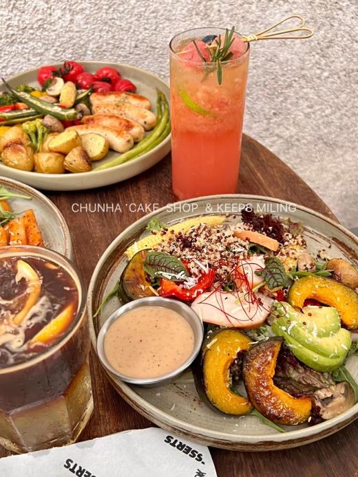 | 烤南瓜鸡肉藜麦沙拉 | 商品图1