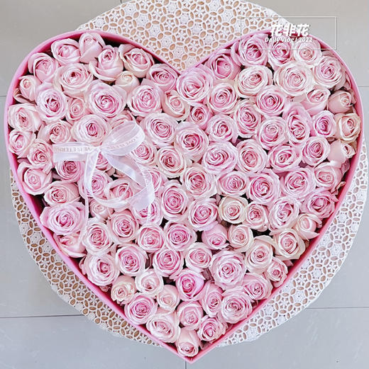 《万千宠爱》超大号99枝粉玫瑰爱心花盒 商品图2