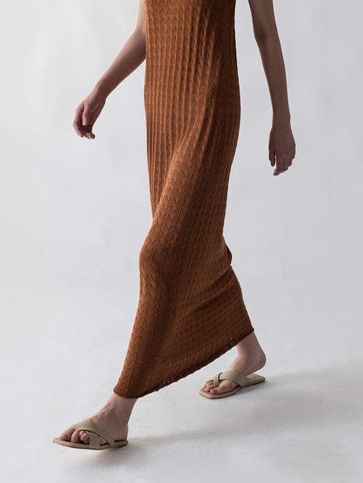 322工房后背视界丝羊绒露背系带针织连衣裙2022年新款镂空吊带裙 商品图3