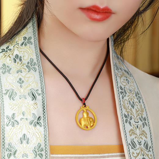 宫匠造办 吉祥平安黄金吊坠 商品图4