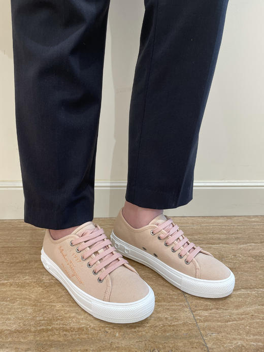 【特价商品不退不换】FERRAGAMO 菲拉格慕 运动鞋女  0751273-002 .织物/牛皮革【鞋底有膜，试穿小心】（暂无品牌物料包装） 商品图0