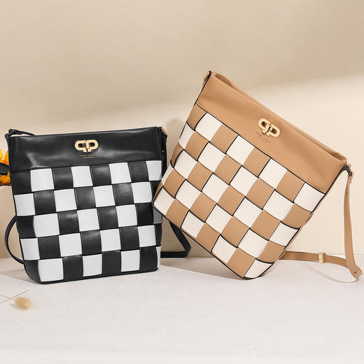 PIERRE CARDIN‘棋盘格系列’ 真皮格纹单肩包女 商品图0