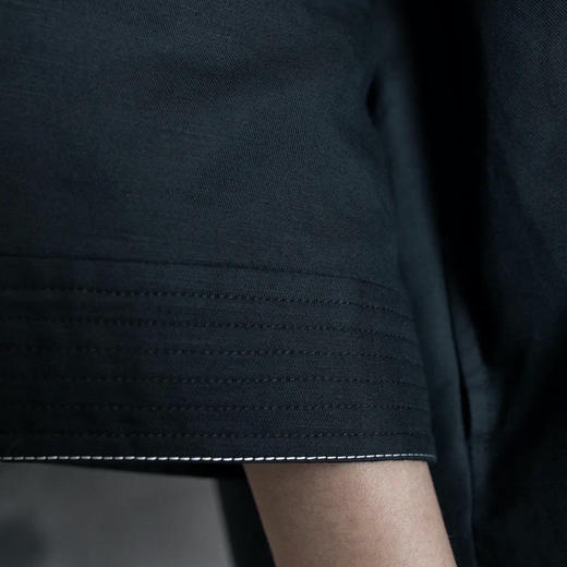 独立设计 · 中式茶服 不规则斜襟茧型黑色棉麻中式茶服连衣裙（48小时顺丰发货） 商品图2