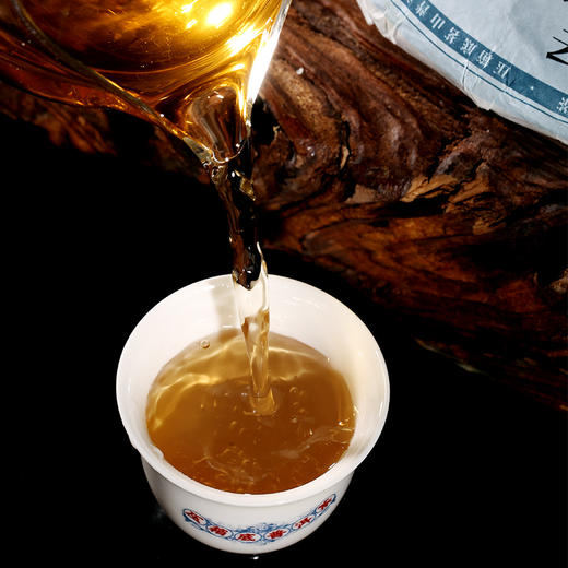 压箱底茗山普洱茶 大雪山 普洱生茶 2017-2020头春大树茶饼茶 商品图6