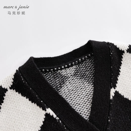 马克珍妮秋装新款 男童黑白菱格柔蓝绒针织衫 儿童外套221515 商品图2