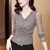 新款V领，洋气百搭亮丝褶皱网纱长袖打底衫修身显瘦T恤上衣KQL-2366 商品缩略图0