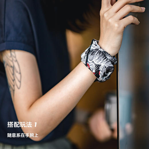 马登日系复古百虎图方巾扣腕带阿美咔叽头巾领巾装饰包带发带女 商品图1