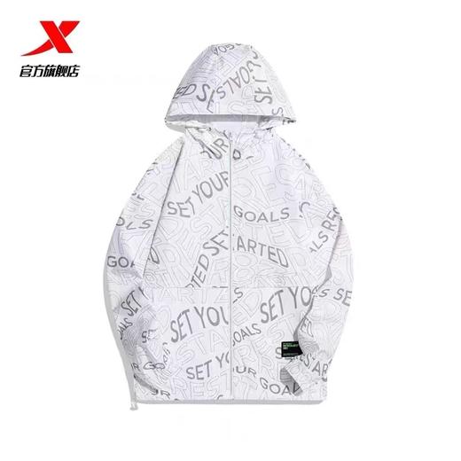 特步 男款外套 商品图0