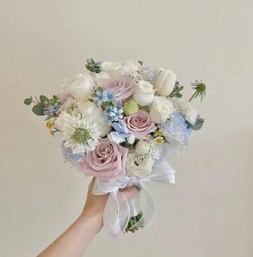 优雅紫白色系手捧花