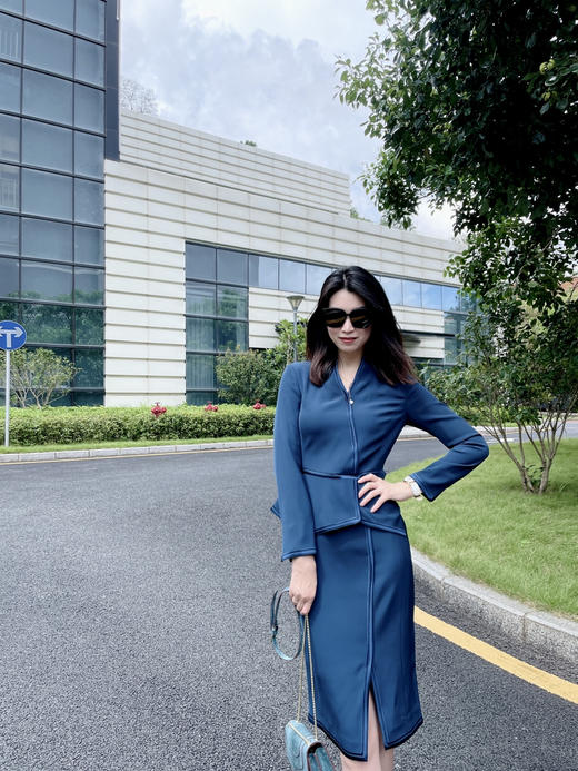 “CEO” 漫步都市 俏皮随性 修身立裁连衣裙 干练气场 氧气 活力 J6280870颈袖添香 商品图14