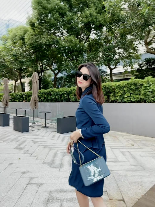 “CEO” 漫步都市 俏皮随性 修身立裁连衣裙 干练气场 氧气 活力 J6280870颈袖添香 商品图13