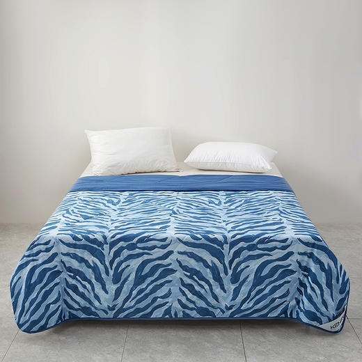 （分两个包裹发货）KENZO KSKIN 虎纹印花被KXW-022L+KENZO炫彩虎头毯KRT-016S（红）【LXKG4.0】 商品图1