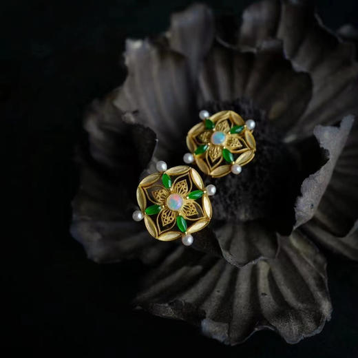 龢盒原创 翡翠欧珀蛋面四叶草大耳钉 商品图0