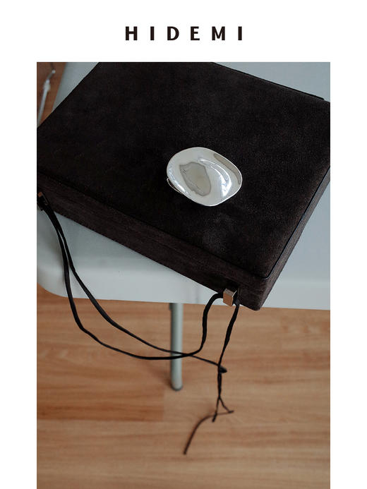 HIDEMI 简约流线感不规则圆形胸针 金色/银色 商品图4