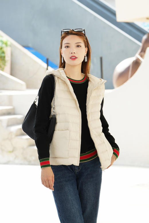 【爆款 超值 必入】【撞色设计圆领毛衫】臣禾【100%羊毛】领袖罗纹拼色针织衫【现货同步库存】9223091665 商品图3