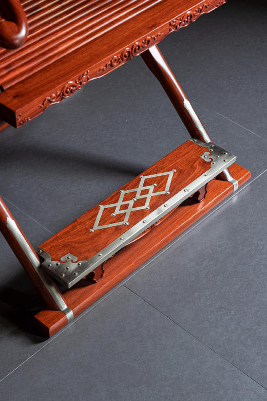 红桥红  家具严选  缅甸花梨（大果紫檀）【木面 王款 麒麟纹交椅】 商品图3