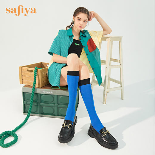 Safiya/索菲娅2022年秋季新款浅口单鞋女复古金属链条百搭超轻系列乐福鞋 SF23112081 商品图2