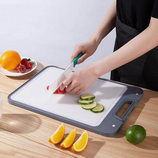 【多样屋专柜】TAYOHYA 不锈钢抗菌PE双面砧板家用切菜水果菜板 商品图2