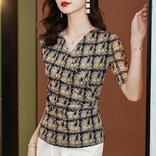 2022秋季网纱印花千鸟格交叉V领内搭外穿显瘦打底衫长袖中袖T恤女KQLE001M6290 商品图4