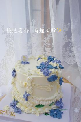 蓝色复古加高蛋糕