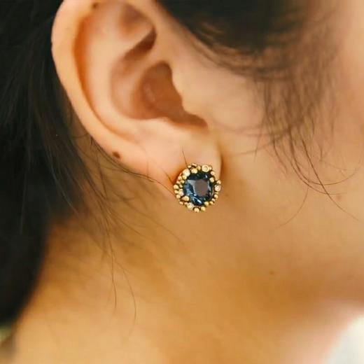 2楼Fellala翡拉拉复古气质水晶灵石耳钉女原创小众设计感耳环耳饰潮 款号12AU071102 吊牌价529 现价476 商品图1