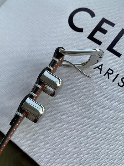 腰带。自己备注颜色尺寸黑色金扣 黑色银扣 棕色金扣 棕色银扣 老花银扣
尺码：欧码75-80-85-90 商品图12