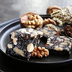 手作芝麻红枣核桃派